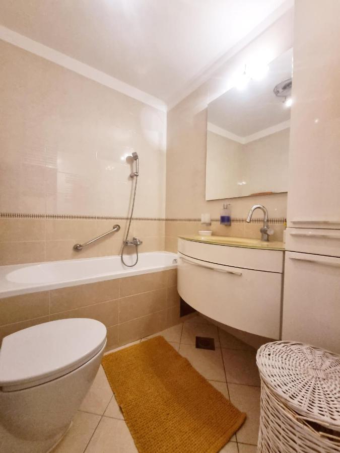 Apartment Rijeka With Sea View Exterior photo