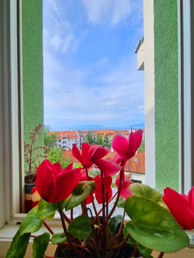 Apartment Rijeka With Sea View Exterior photo