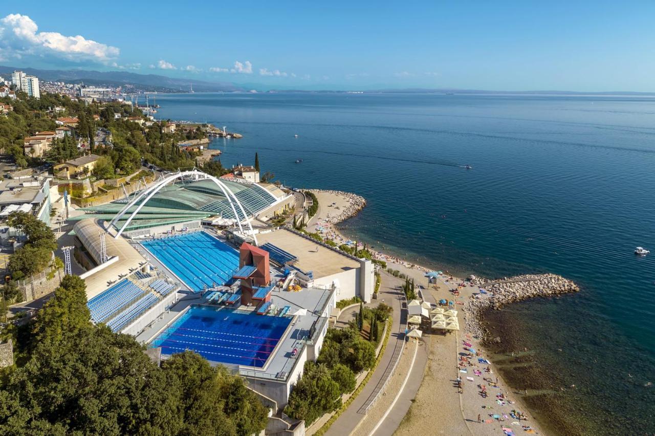 Apartment Rijeka With Sea View Exterior photo